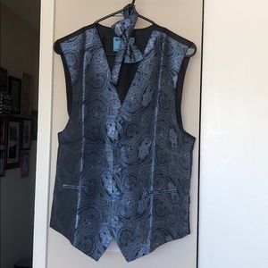 Blue and black silk argyle vest w/ clip on bowtie